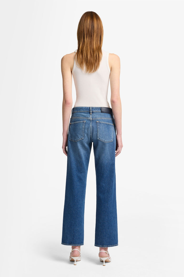 7 FOR ALL MANKIND WOMEN CALIE STRAIGHT  Mid Waist Jeans Explorer Blue - MAISONDEFASHION.COM