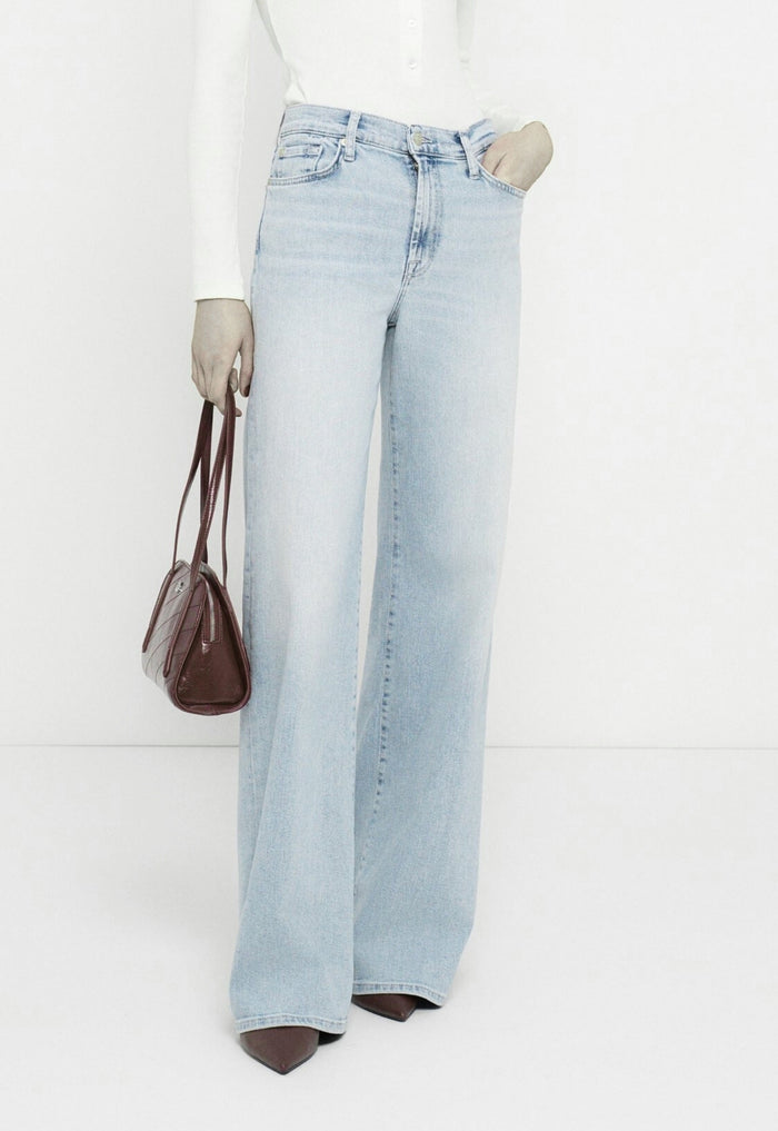 7 FOR ALL MANKIND WOMEN Lotta Frosted Lotus Jeans Light Blue - MAISONDEFASHION.COM