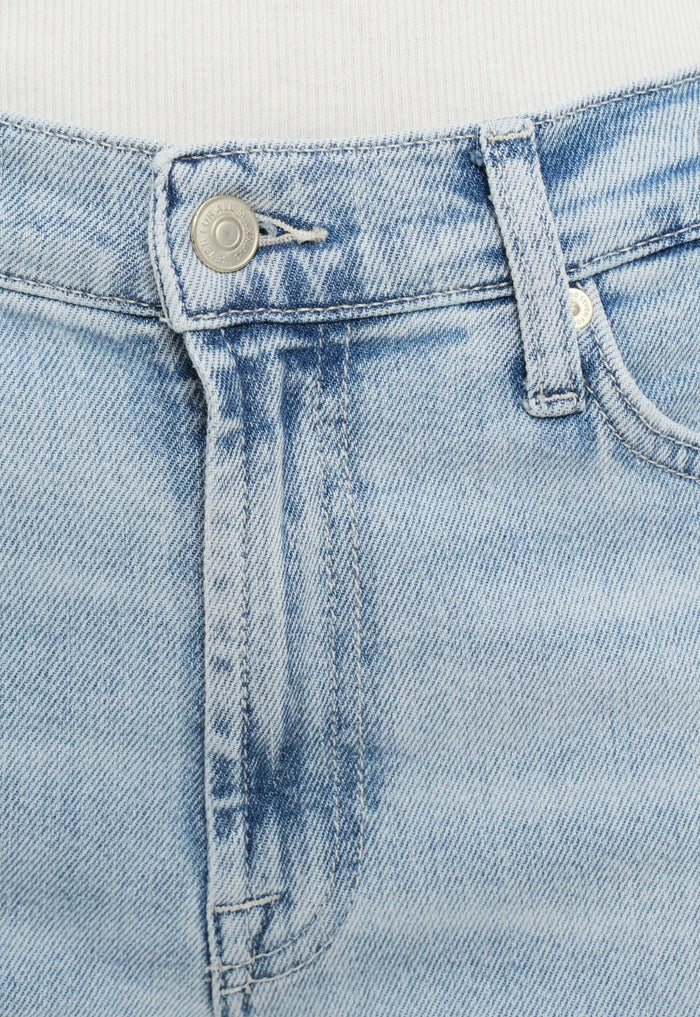 7 FOR ALL MANKIND WOMEN Lotta Frosted Lotus Jeans Light Blue - MAISONDEFASHION.COM