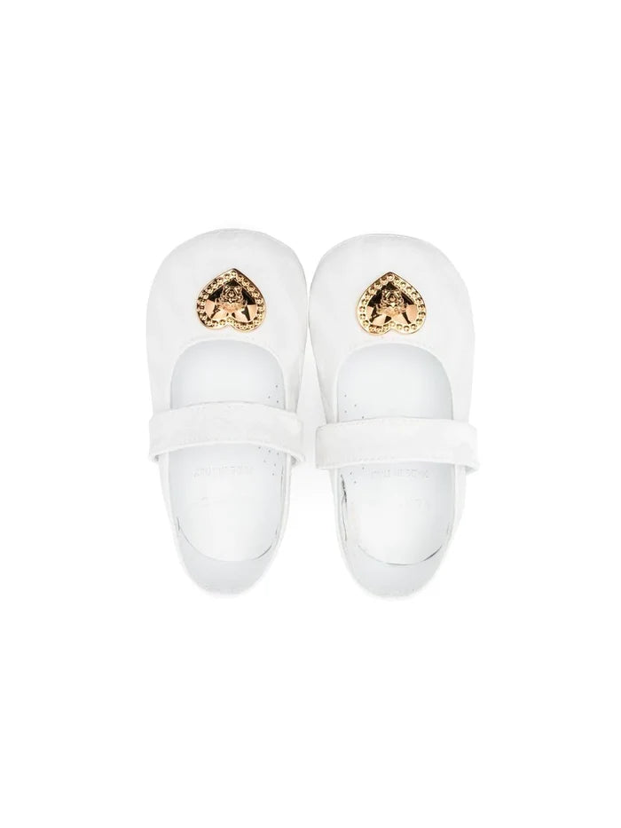 VERSACE BABY Heart-plaque Ballerina Shoes White/Gold - MAISONDEFASHION.COM
