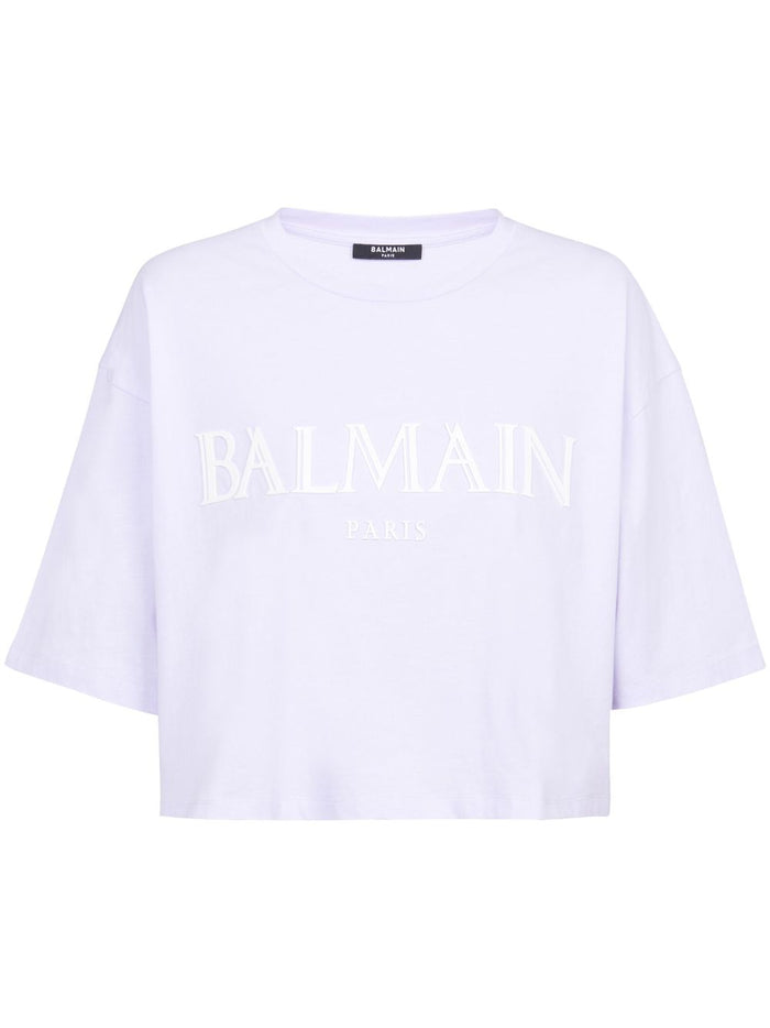 BALMAIN WOMEN Roman Rubber Logo Cropped T-Shirt Light Lilac/White - MAISONDEFASHION.COM