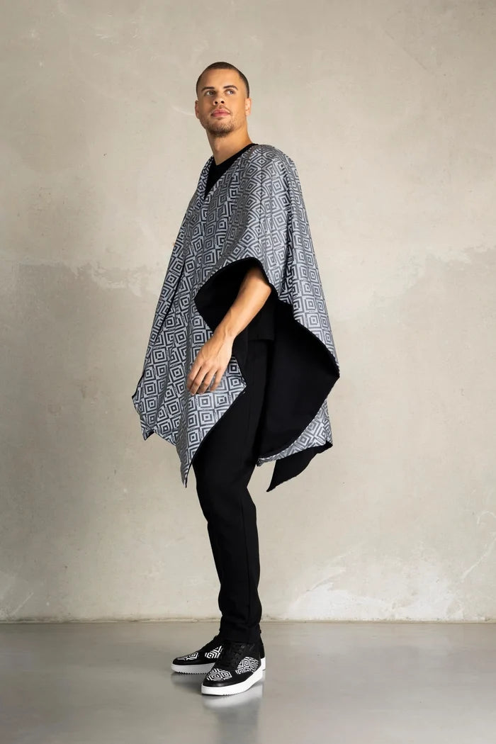 BALR X ISHU Reversible Poncho black - MAISONDEFASHION.COM