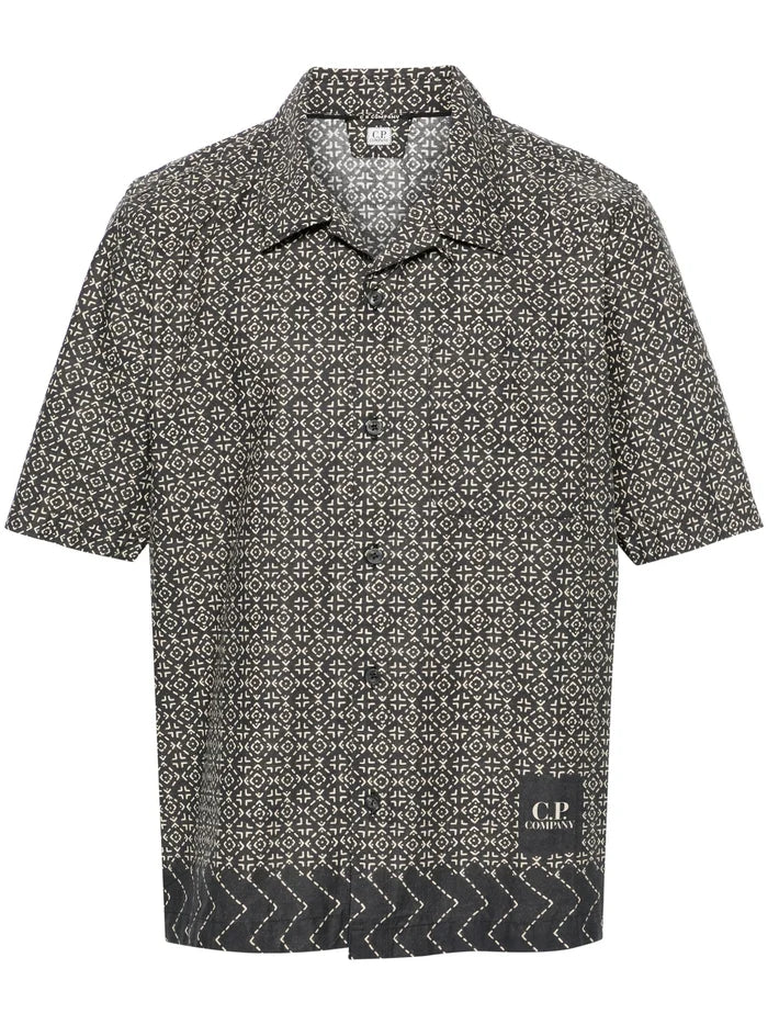 C.P. COMPANY Geometric Print Poplin Short Sleeve Shirt Black/Milk White - MAISONDEFASHION.COM
