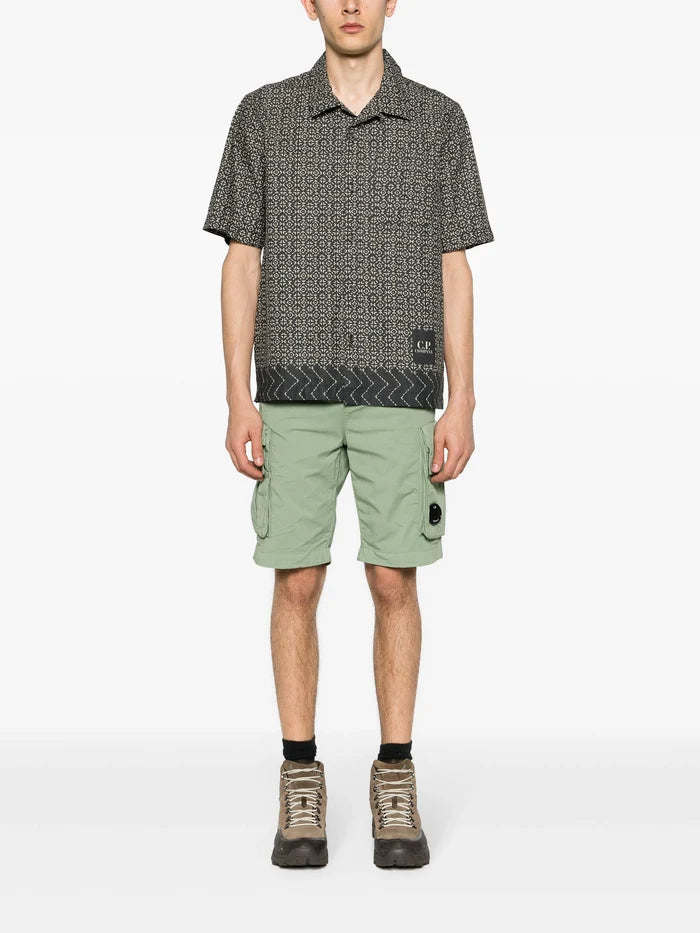 C.P. COMPANY Geometric Print Poplin Short Sleeve Shirt Black/Milk White - MAISONDEFASHION.COM