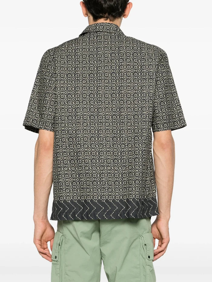 C.P. COMPANY Geometric Print Poplin Short Sleeve Shirt Black/Milk White - MAISONDEFASHION.COM
