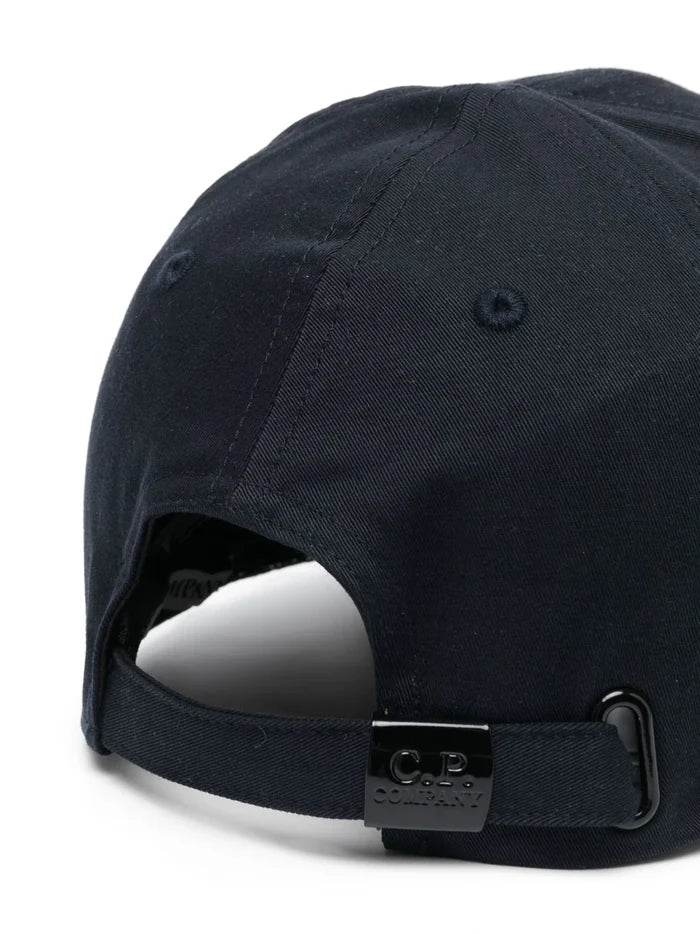 C.P. COMPANY KIDS Logo Embroidered Cap Navy - MAISONDEFASHION.COM