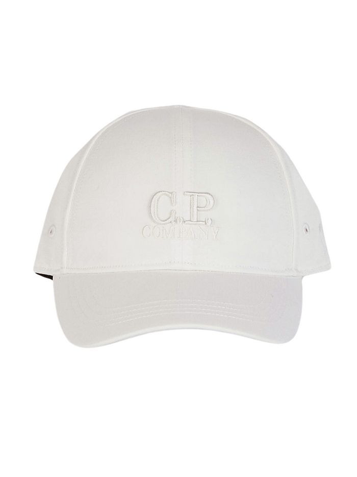 C.P. COMPANY KIDS Logo Embroidered Cap White - MAISONDEFASHION.COM
