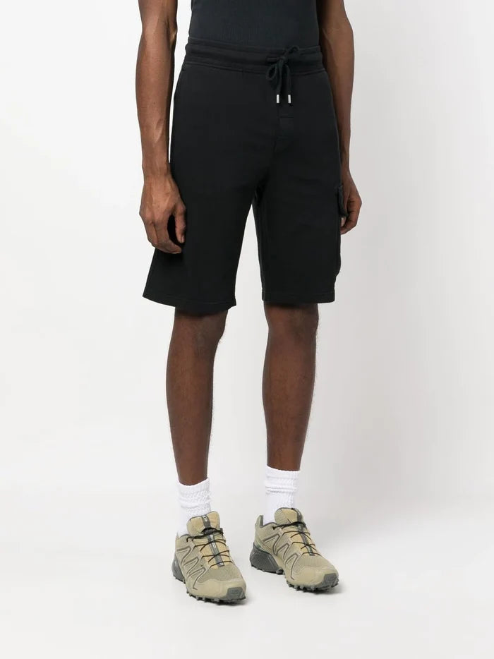 C.P COMPANY Lens-detail Cotton Shorts Black - MAISONDEFASHION.COM