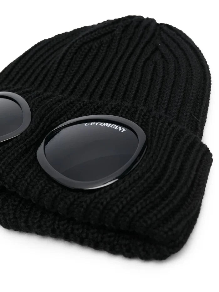 C.P. COMPANY Goggle Knit Beanie Black - MAISONDEFASHION.COM