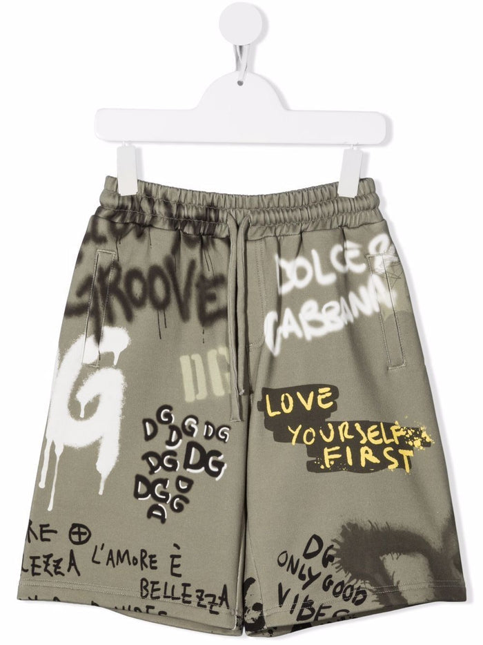 DOLCE & GABBANA KIDS Graffiti skate print Shorts Green - MAISONDEFASHION.COM