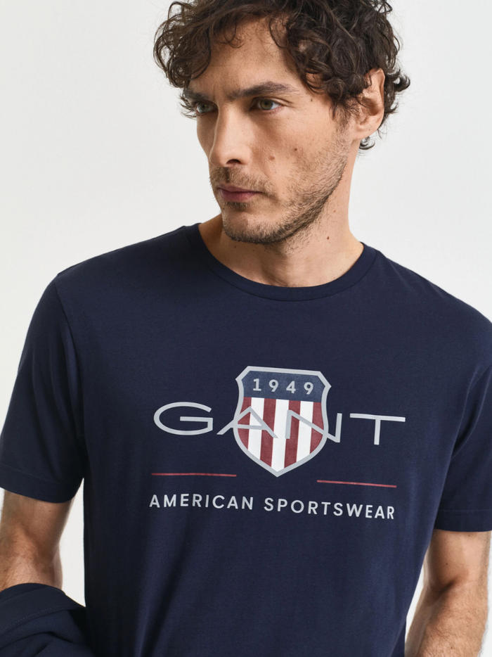 GANT Archive Shield T-Shirt Evening Blue - MAISONDEFASHION.COM