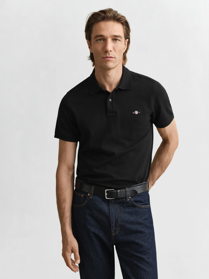 GANT Regular Fit Shield Piqué Polo Shirt Black - MAISONDEFASHION.COM