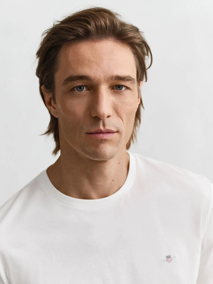 GANT Regular Fit Shield T-Shirt White - MAISONDEFASHION.COM