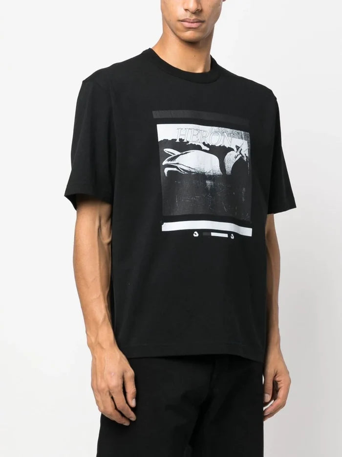 HERON PRESTON Misprinted Heron S/S T-shirt Black/Black - MAISONDEFASHION.COM