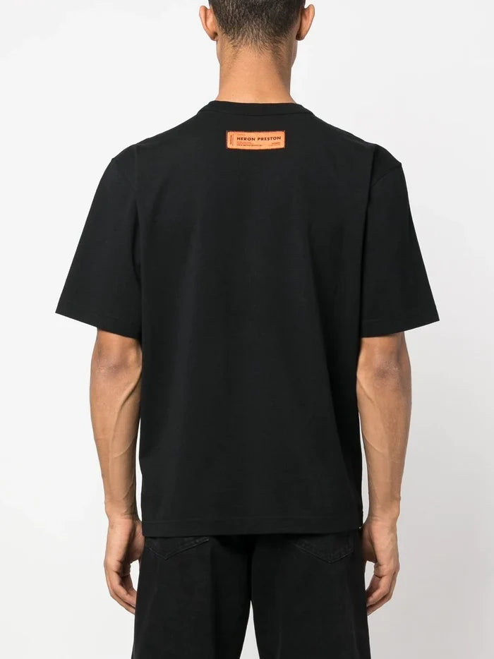 HERON PRESTON Misprinted Heron S/S T-shirt Black/Black - MAISONDEFASHION.COM