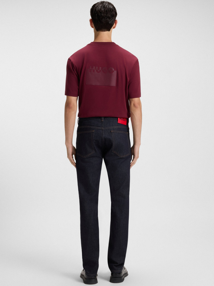 HUGO 708 Slim-Fit Jeans In Stretch Denim Dark Blue - MAISONDEFASHION.COM
