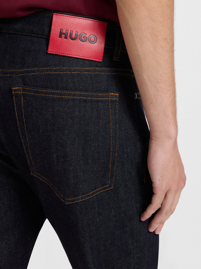 HUGO 708 Slim-Fit Jeans In Stretch Denim Dark Blue - MAISONDEFASHION.COM