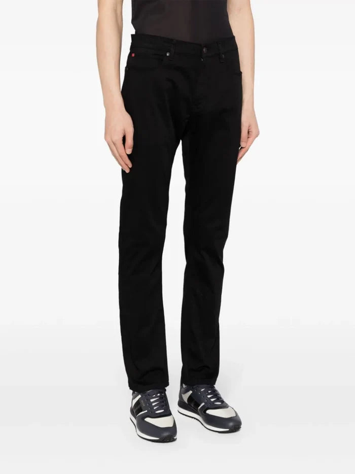 HUGO MEN 708 Slim-Fit Jeans Black - MAISONDEFASHION.COM