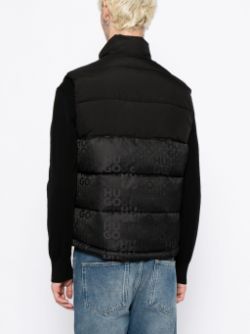 HUGO MEN Baltino2342 Engraved Logo Padded Gilet Black - MAISONDEFASHION.COM