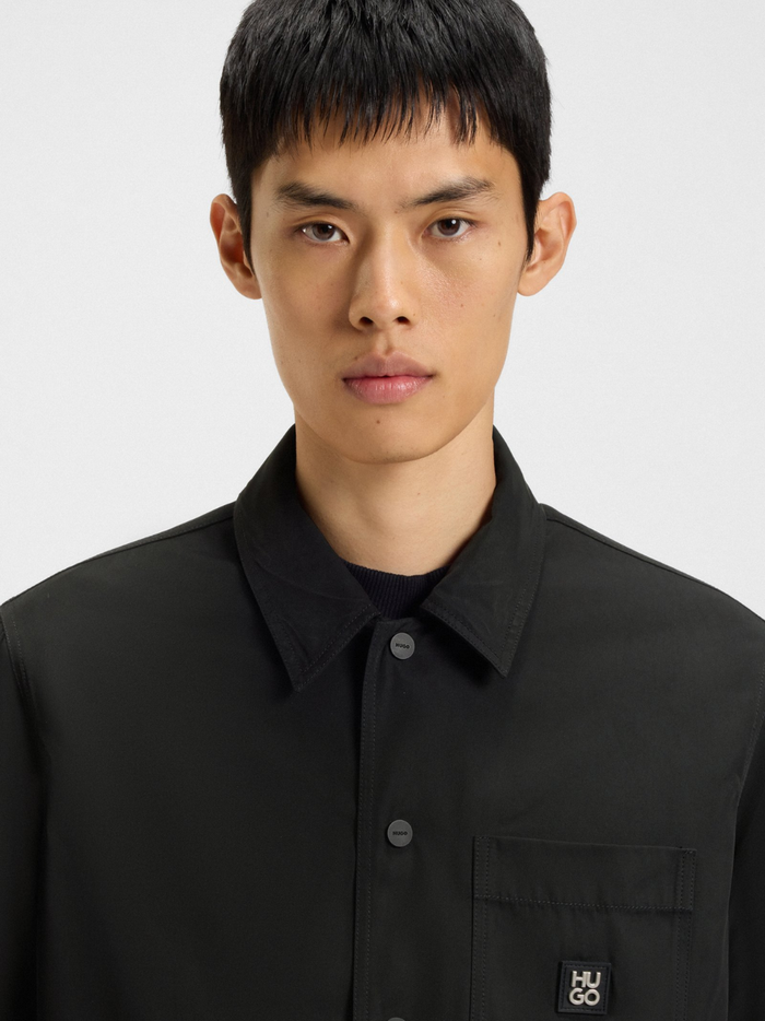 HUGO Enaso Oversized-Fit Shirt With Stacked-Logo Badge Black - MAISONDEFASHION.COM
