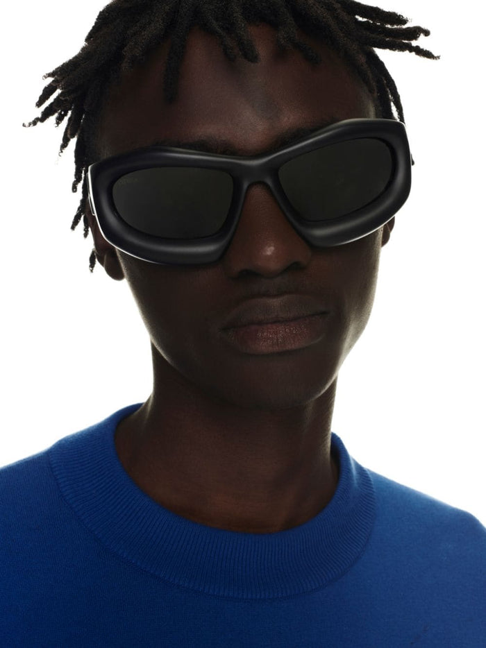 OFF-WHITE Katoka Sunglasses Black/Dark Grey - MAISONDEFASHION.COM