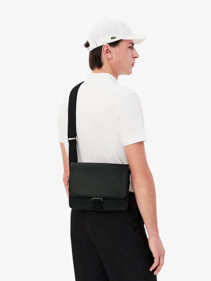 LACOSTE Classic Messenger Bag Black - MAISONDEFASHION.COM