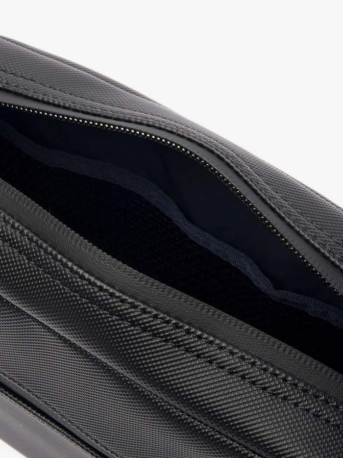 LACOSTE LCST Reporter Bag Black - MAISONDEFASHION.COM