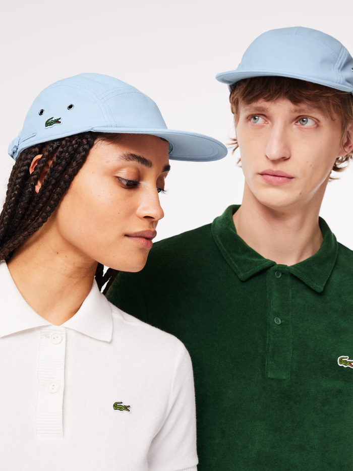 LACOSTE Piqué Jockey Cap Light Blue - MAISONDEFASHION.COM