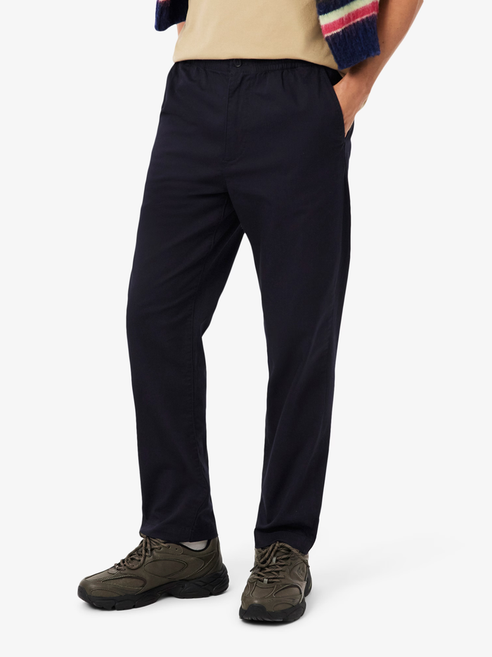 LACOSTE Regular Fit Cotton Gabardine Chino Pants Navy Blue - MAISONDEFASHION.COM
