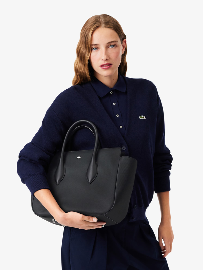 LACOSTE WOMEN Medium Daily City Purse Black - MAISONDEFASHION.COM