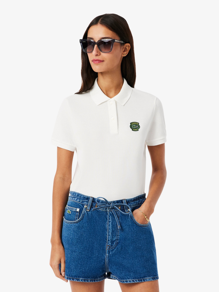 LACOSTE WOMEN Regular Fit Petit Piqué Badge Polo Shirt White - MAISONDEFASHION.COM