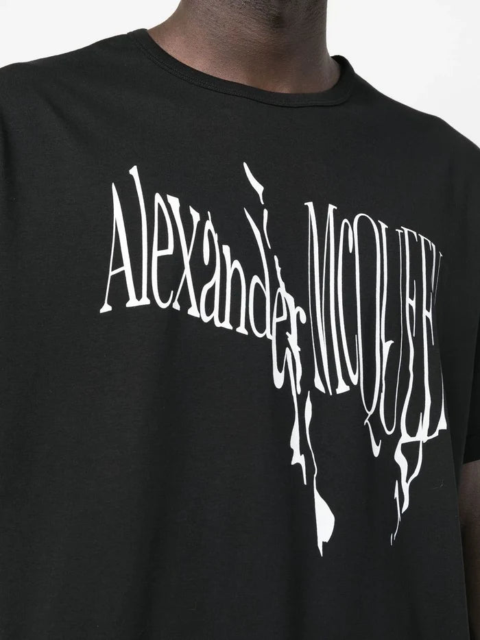 ALEXANDER MCQUEEN Logo Twist T-shirt Black - MAISONDEFASHION.COM