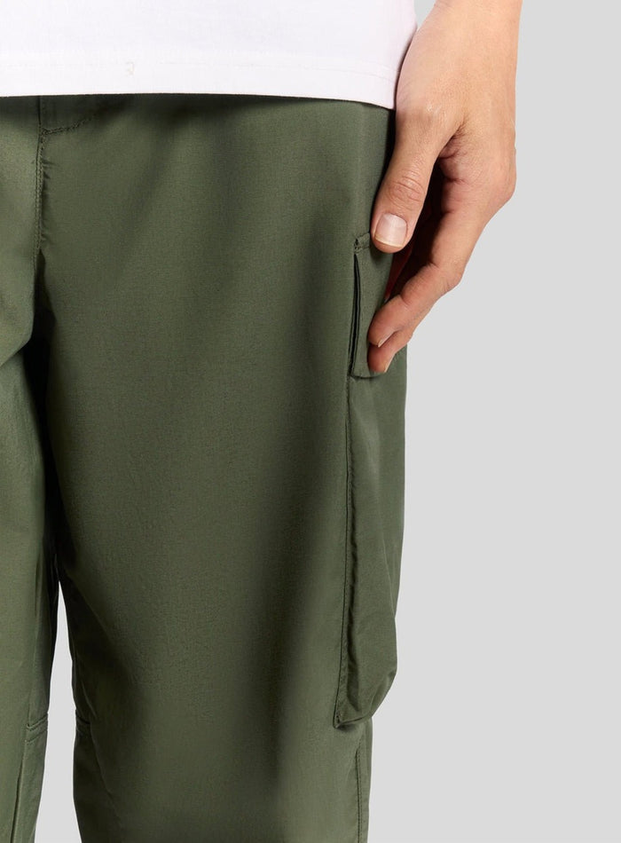 LYLE & SCOTT Bellowed Pocket Cargo Pant Deep Depths - MAISONDEFASHION.COM