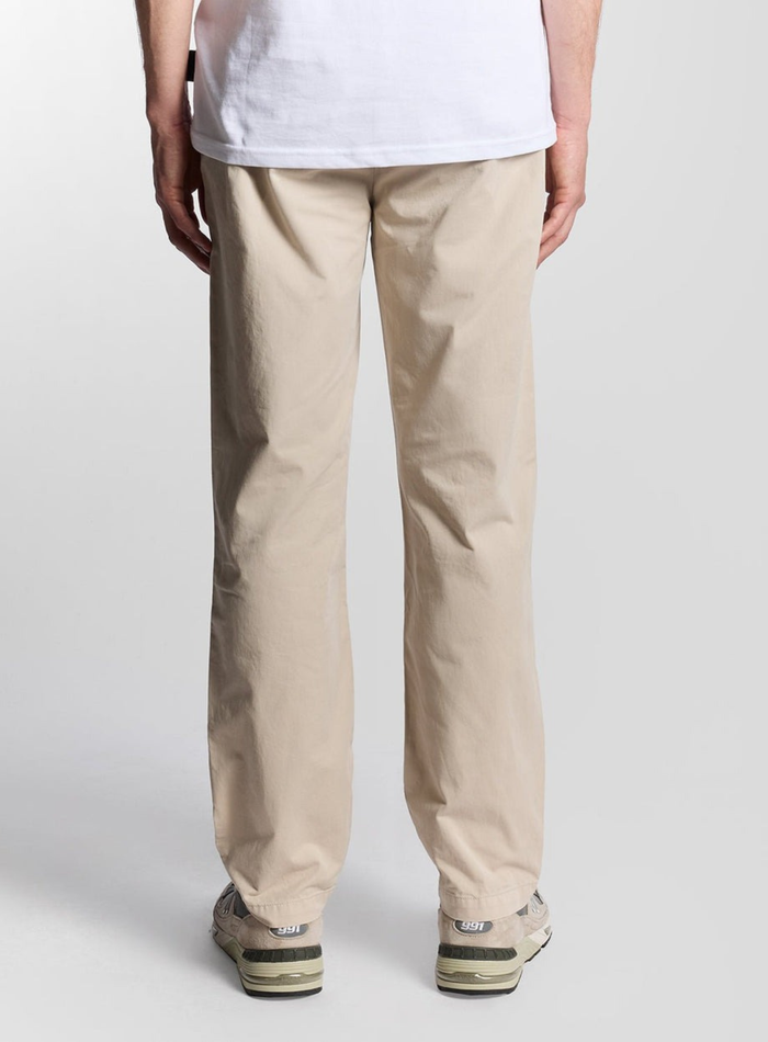 LYLE & SCOTT Drawstring Tapered Chino Cove - MAISONDEFASHION.COM