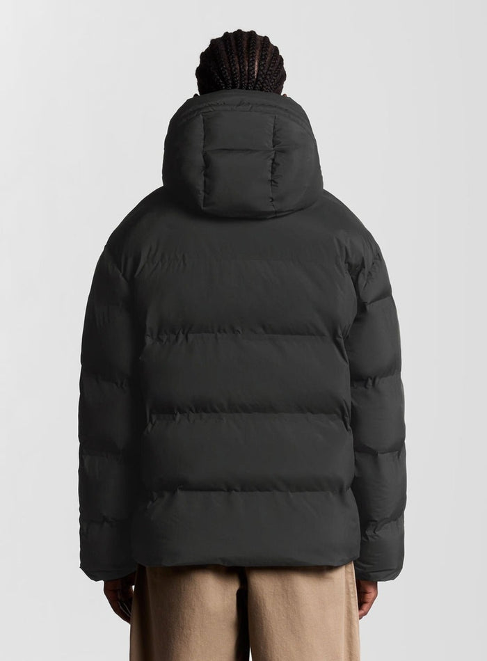 LYLE & SCOTT Heavyweight Hooded Puffer Jacket Jet Black - MAISONDEFASHION.COM