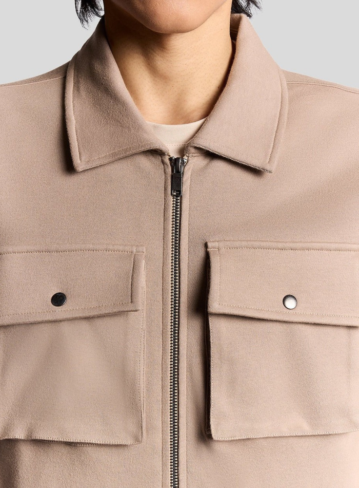 LYLE & SCOTT Heavyweight Jersey Overshirt Cobblestone - MAISONDEFASHION.COM