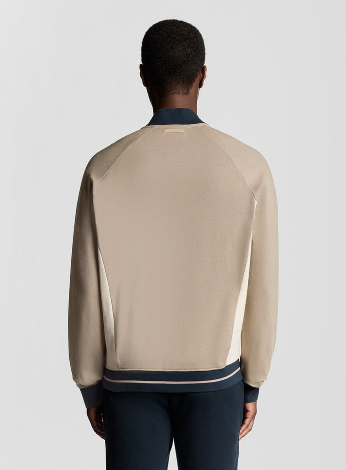 LYLE & SCOTT Interlock Contrast Raglan Bomber Cobblestone - MAISONDEFASHION.COM