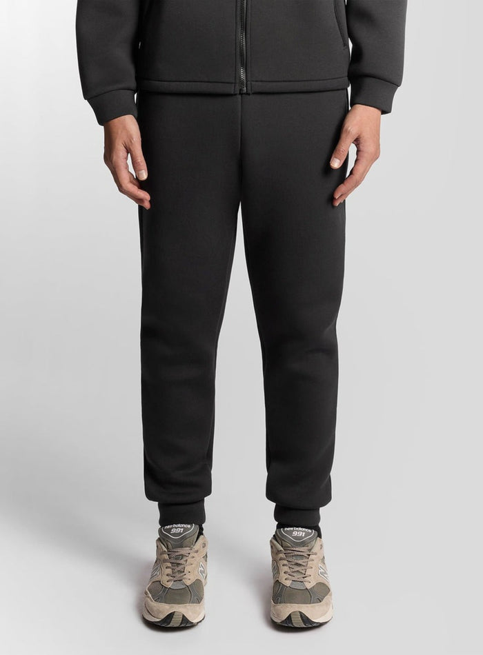 LYLE & SCOTT Neoprene Sweatpant Jet Black - MAISONDEFASHION.COM