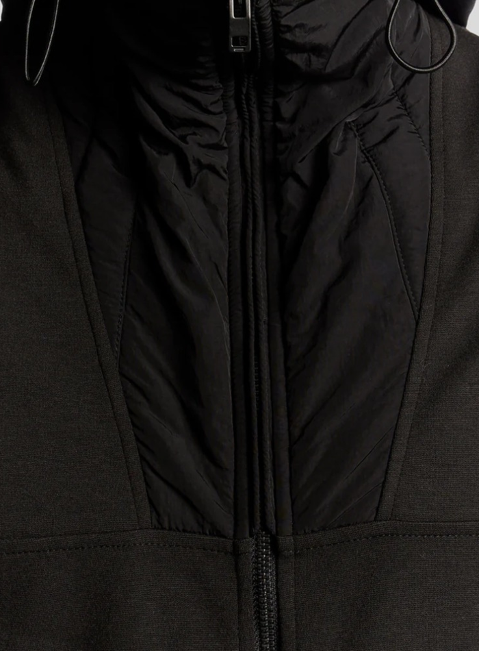 LYLE & SCOTT Panelled Hybrid Jacket Black Ice - MAISONDEFASHION.COM