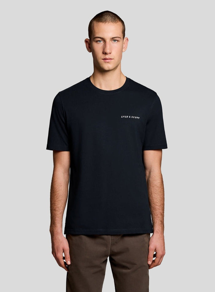 LYLE & SCOTT Script Logo Cotton Crew Neck T-Shirt Dark Navy - MAISONDEFASHION.COM