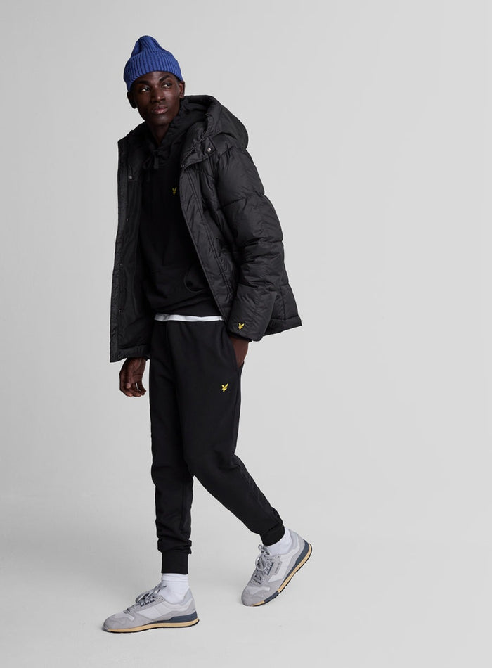 LYLE & SCOTT Skinny Sweatpant Jet Black - MAISONDEFASHION.COM