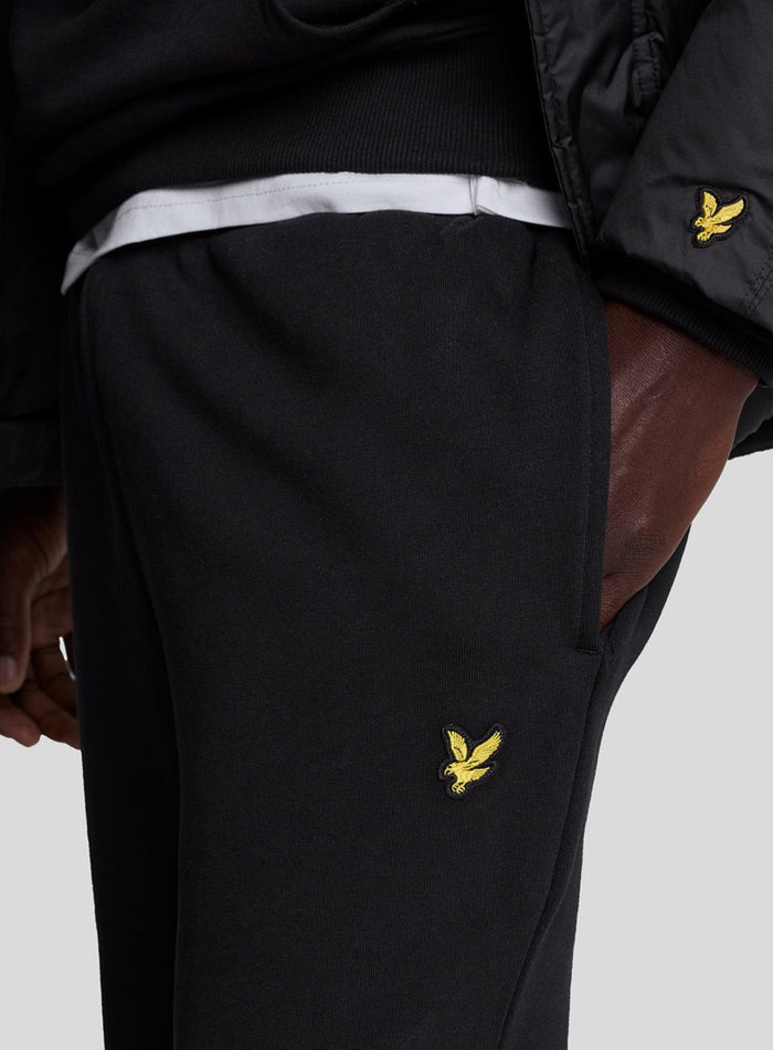 LYLE & SCOTT Skinny Sweatpant Jet Black - MAISONDEFASHION.COM