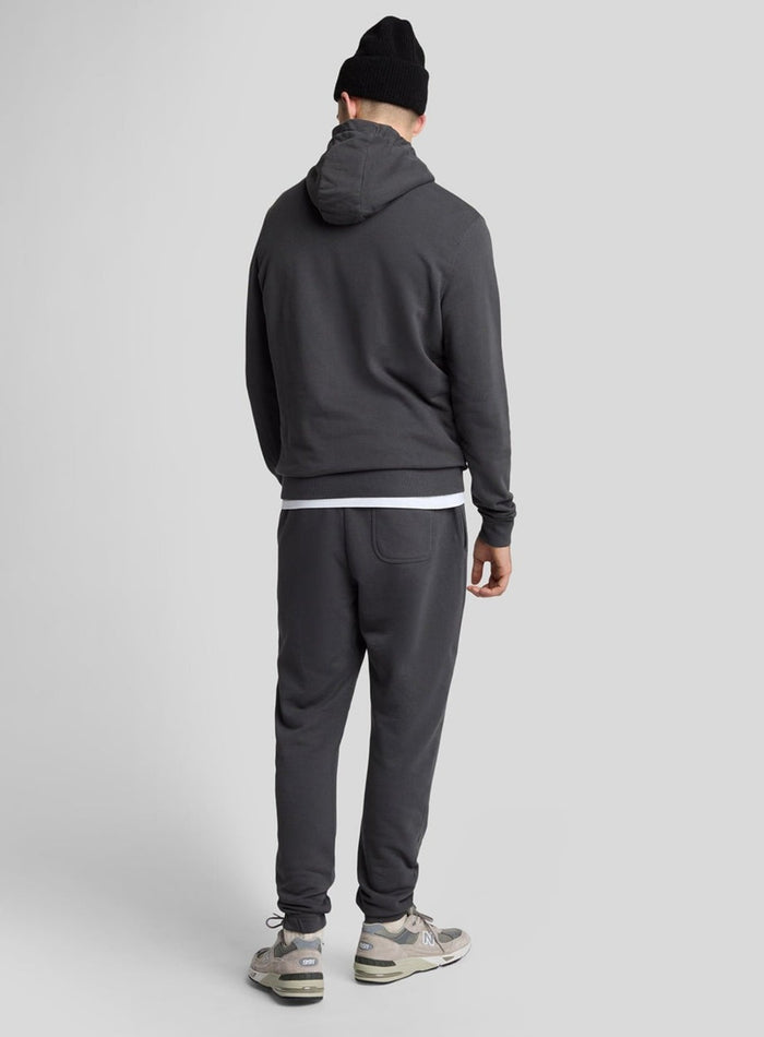 LYLE & SCOTT Slim Sweat Pant Gunmetal - MAISONDEFASHION.COM