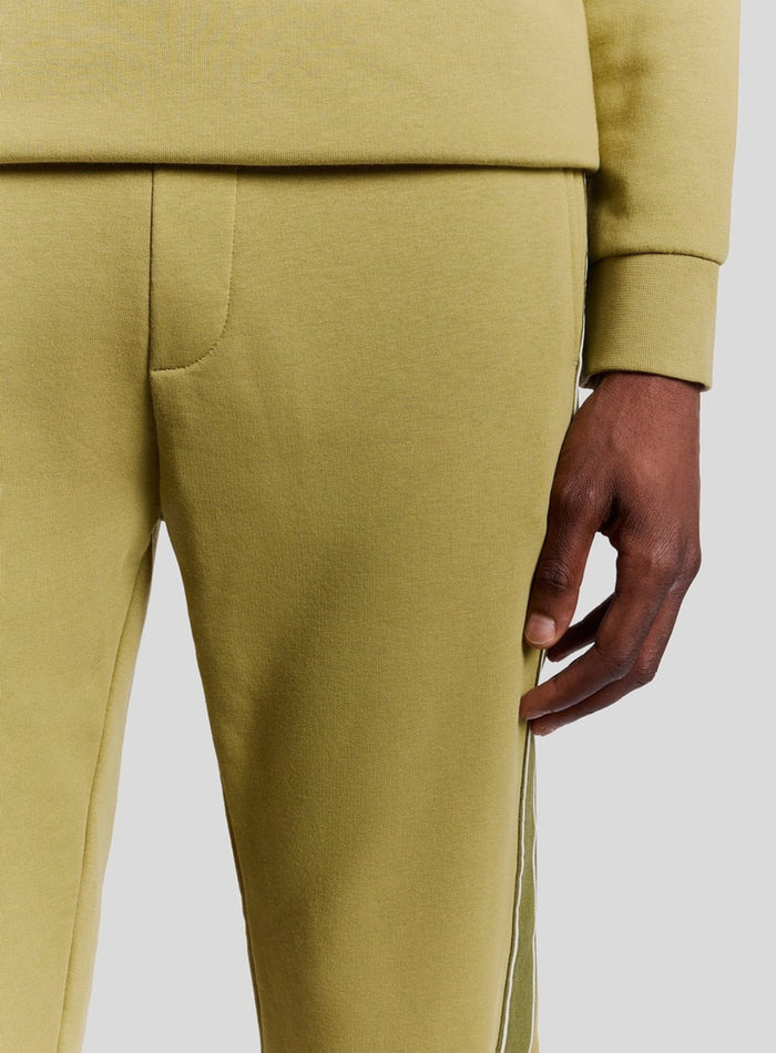 LYLE & SCOTT Sports Tape Joggers Relay Green - MAISONDEFASHION.COM