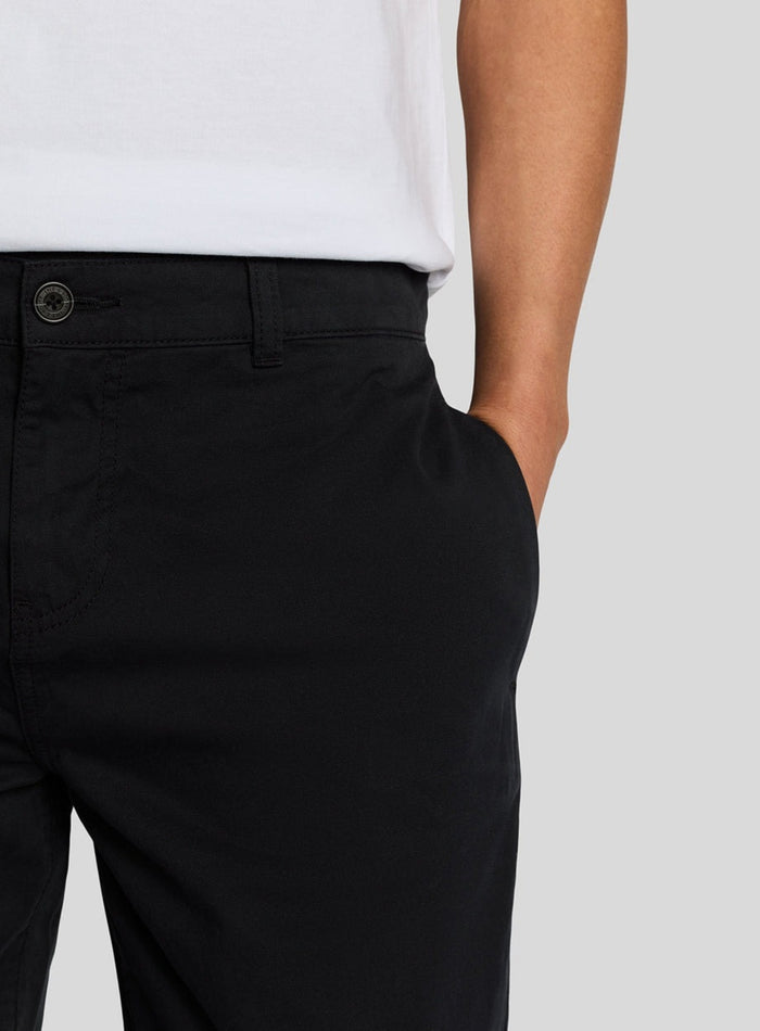LYLE & SCOTT Straight Leg Chino Jet Black - MAISONDEFASHION.COM