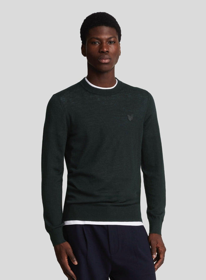 LYLE & SCOTT Tonal Eagle Merino Crew Neck Jumper Jet Black - MAISONDEFASHION.COM