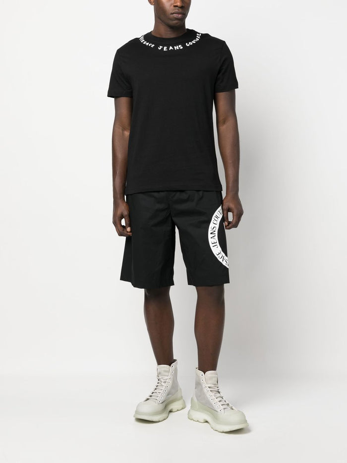 VERSACE MEN Neck Doodle Logo Print T-Shirt Black/White - MAISONDEFASHION.COM