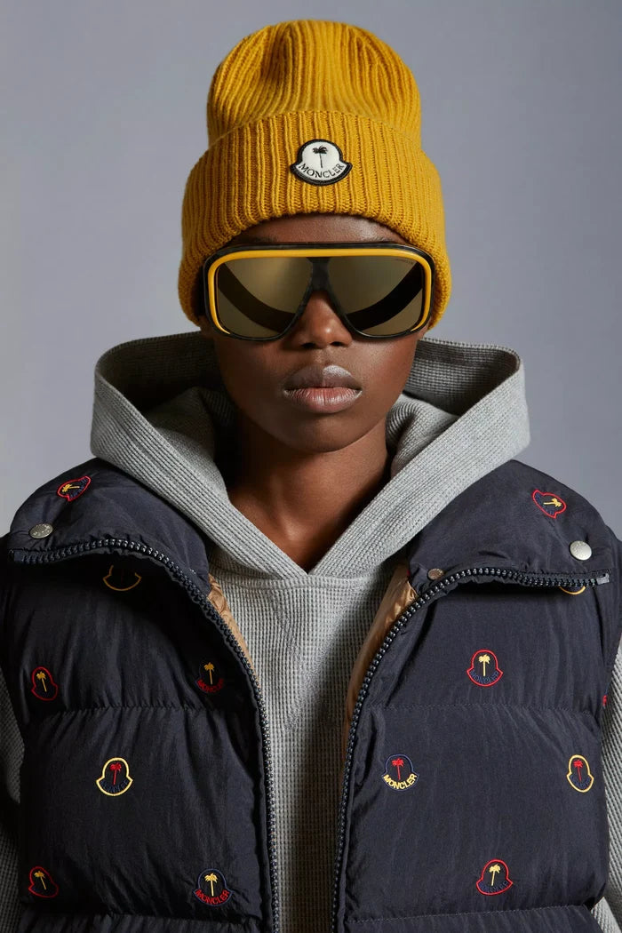 MONCLER GENIUS X 8 MONCLER PALM ANGELS MEN Logo Beanie Yellow/White - MAISONDEFASHION.COM