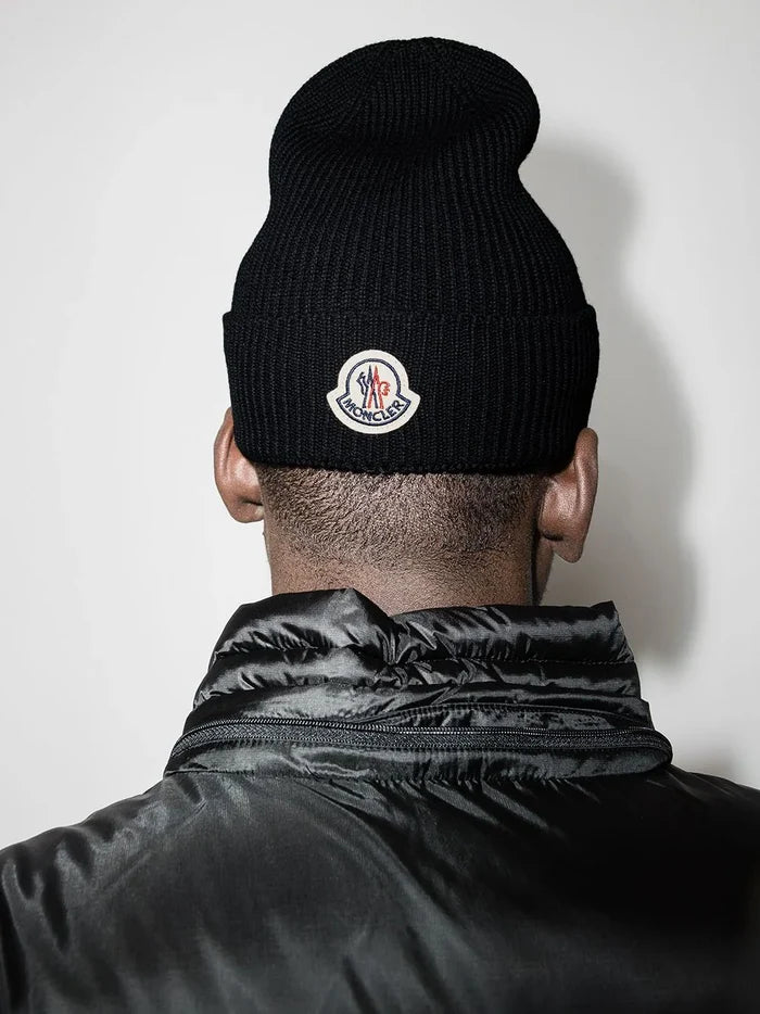 MONCLER Logo Patch Knitted Wool Beanie Black - MAISONDEFASHION.COM