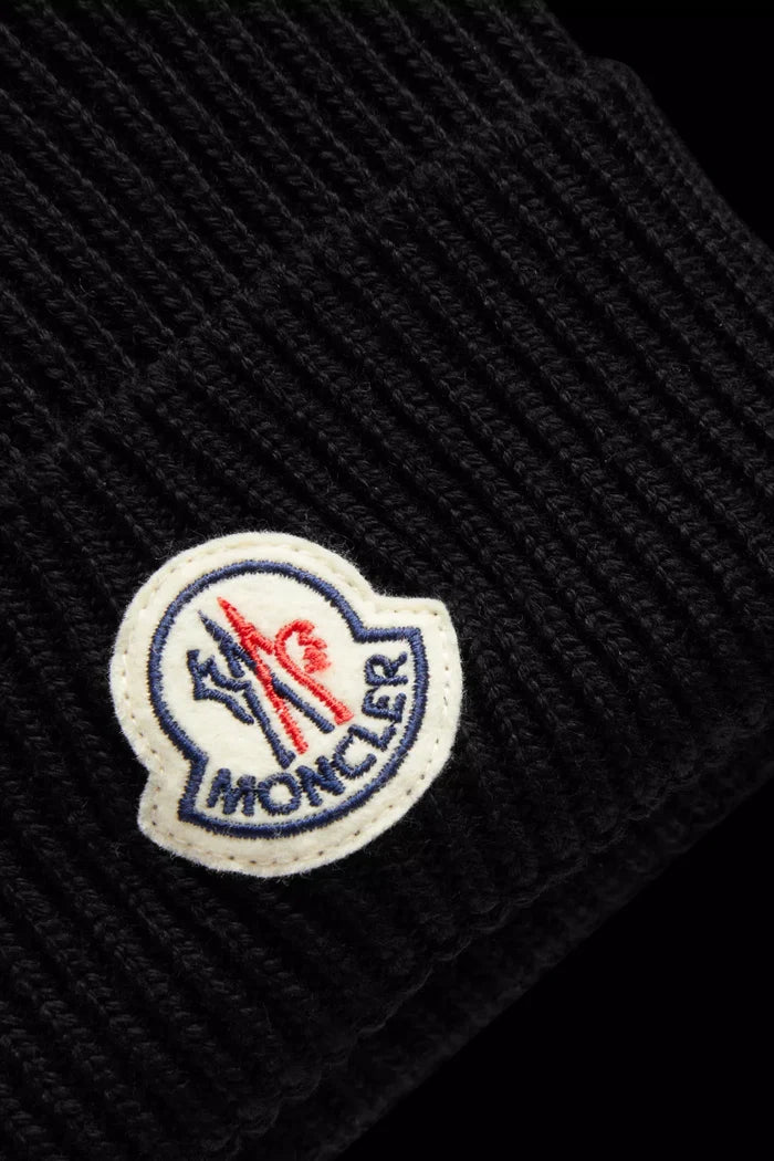 MONCLER Logo Patch Wool Beanie Black - MAISONDEFASHION.COM